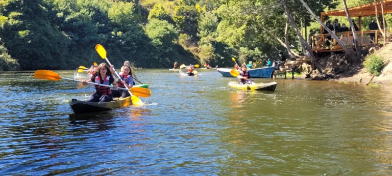 Taller de Kayak: Chanco rema al Turismo Sustentable