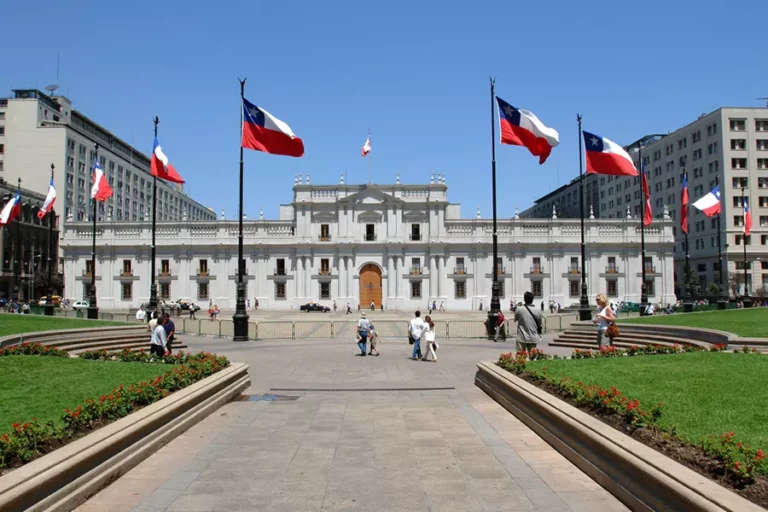 Gobierno designa nuevos directores y directoras de servicio