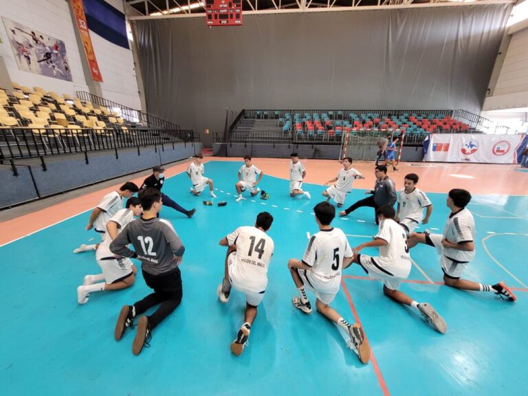 Juveniles maulinos debutaron en Liga Impulso de Balonmano