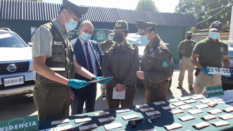 Operativo policial: En prisión quedaron dos hombres acusados de receptación y venta de autos robados