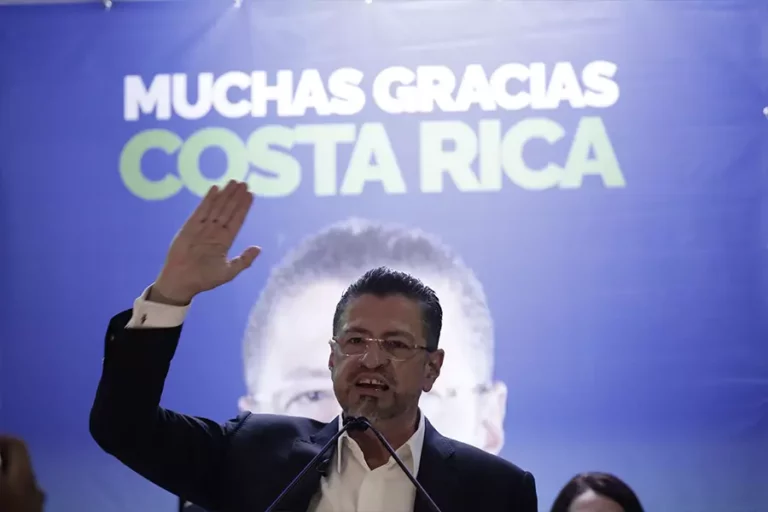 Elecciones en Costa Rica: El economista Rodrigo Chaves fue electo como el nuevo presidente
