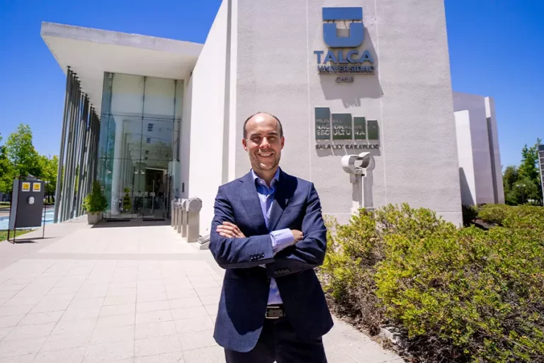Carlos Torres asume como nuevo rector de la Universidad de Talca