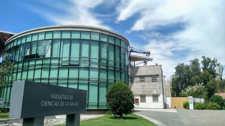 Atención kinesiológica gratis en la Universidad Católica del Maule