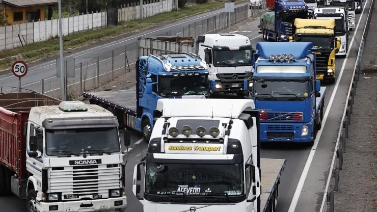 Paro nacional de camioneros iniciará el lunes 13 de mayo