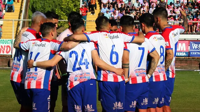 Deportes Linares presenta a su plantel en la “Tarde Albirroja”