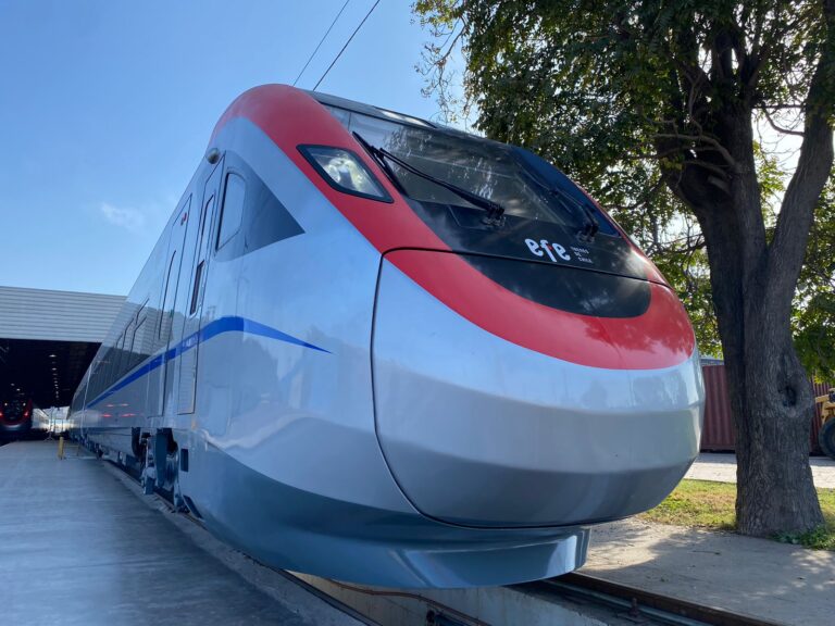 Pasará por comunas del Maule: Gobierno anuncia nuevos trenes para el servicio Santiago-Chillán