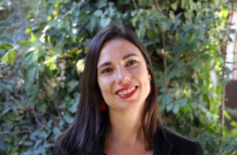 Esposa de exjefe de gabinete de Boric asume nuevo puesto en La Moneda 