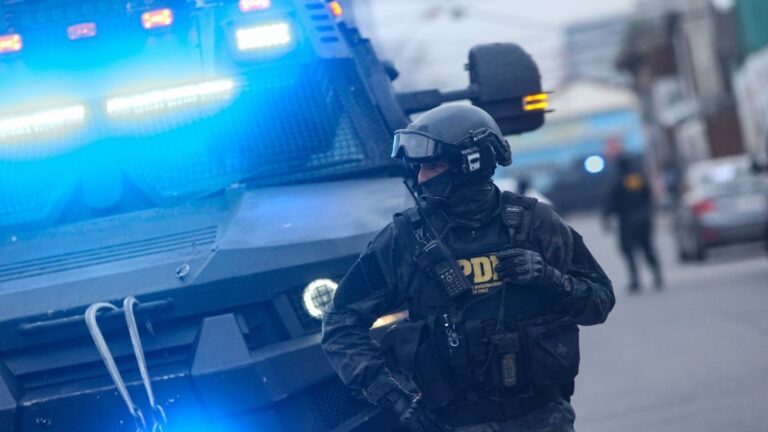 Cauquenes: Operativo policial acabó con 17 detenidos e incautación de drogas, dinero y municiones