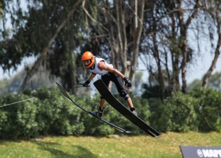 Santiago “Pepi” Barrientos brilló en el Latino de Bujama, Perú