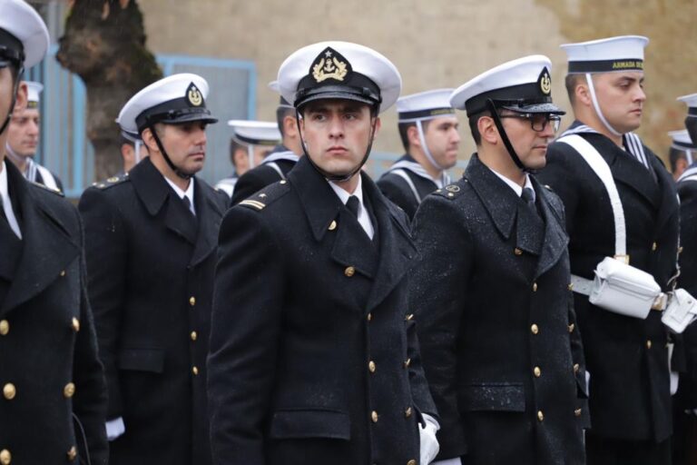Talca: Celebración de las Glorias Navales contó con la presencia de delegación de la Armada