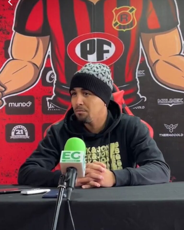 Brayan Valdivia: “Si estamos unidos dentro del campo tendremos buenos resultados”