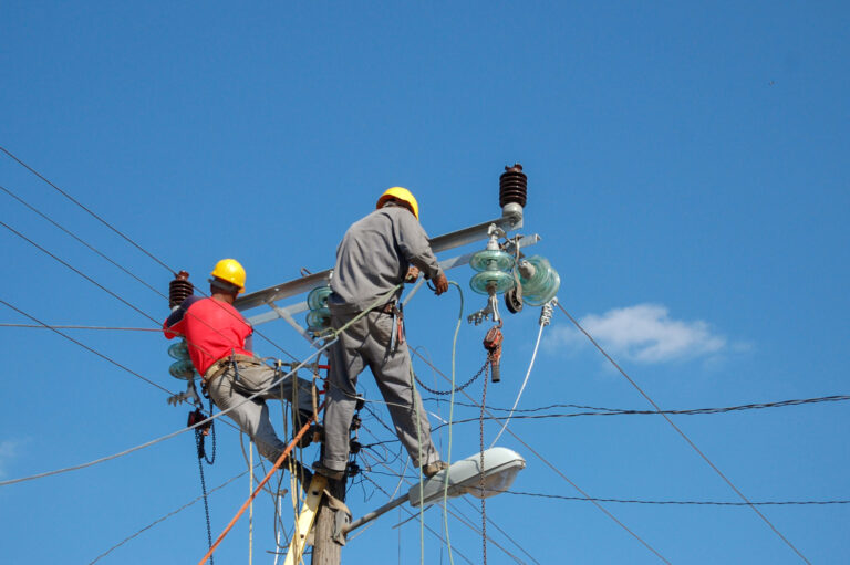 ¡Atención Linares y San Clemente! CGE anuncia cortes de luz por más de 6 horas