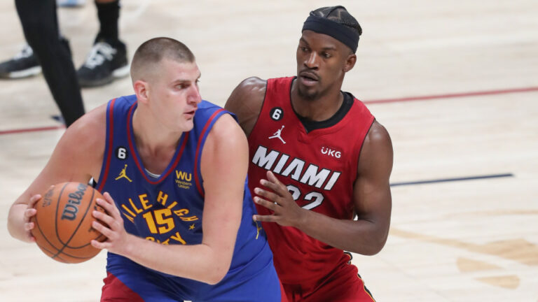 Esta jornada Denver Nuggets buscará su segunda victoria frente a Miami Heat en las finales de la NBA