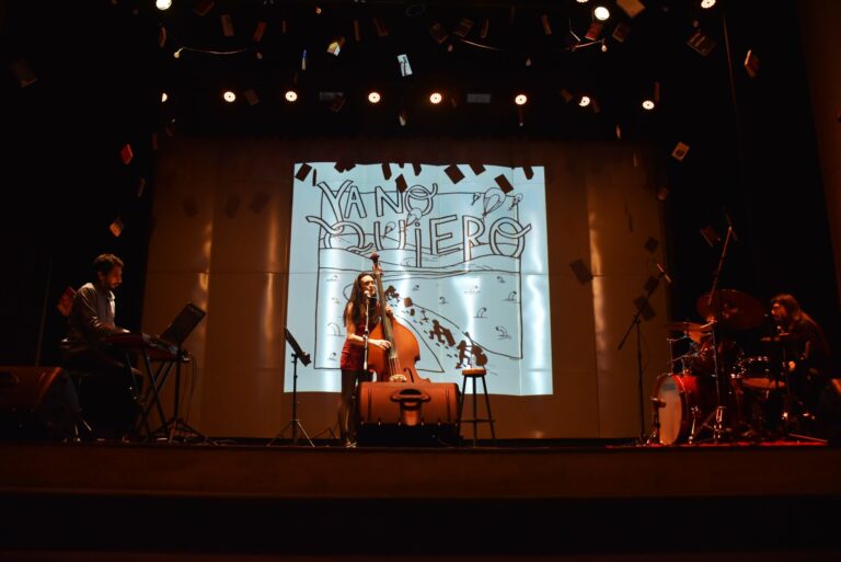 Vane Bravo Trío presentó concierto para estrenar su nuevo álbum “Más o Menos”