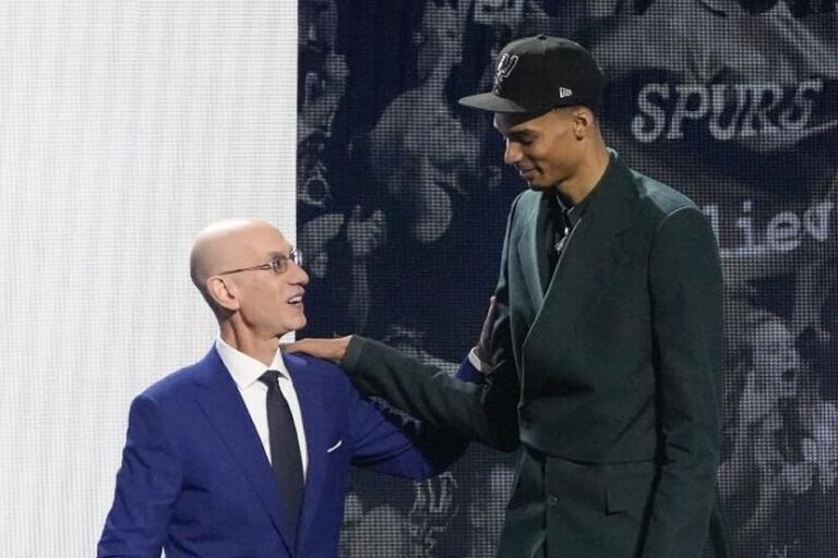 Histórico Draft llevó a Victor Wembanyama a San Antonio Spurs y espera un debut soñado