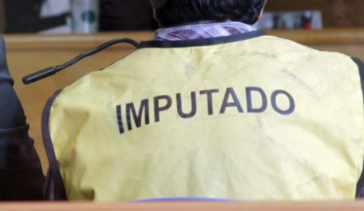 Curicó: Profesor de la comuna fue formalizado por nueve cargos de abuso sexual y violación contra alumnas