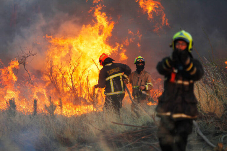 Linares: Senapred mantiene Alerta Amarilla por incendio en Chupallar