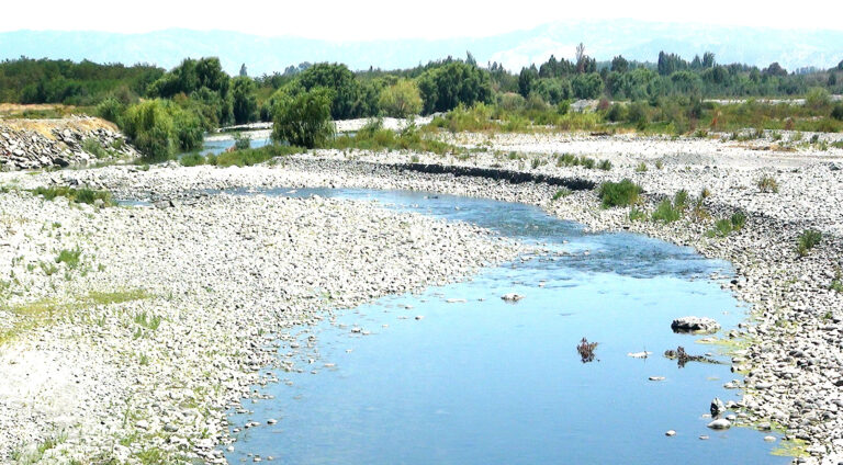 Autoridades anuncian el pronto inicio de trabajos de encauzamiento en el río Lontué