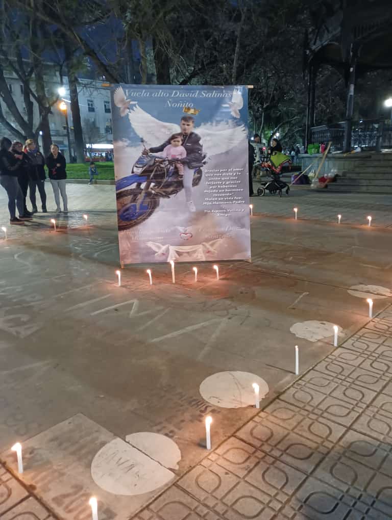 Justicia para David: Velatón por joven asesinado en Talca busca sentencia ejemplar para imputado