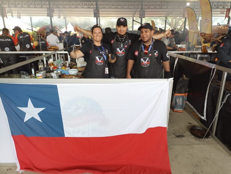 Chilenos que se subieron al podio en Panamericano de Asadores se presentarán en Talca