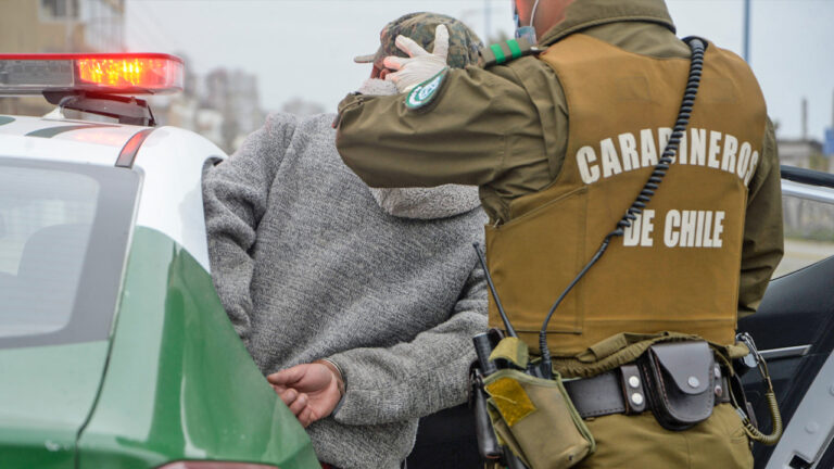 Longaví: delincuentes huyen a disparos de Carabineros