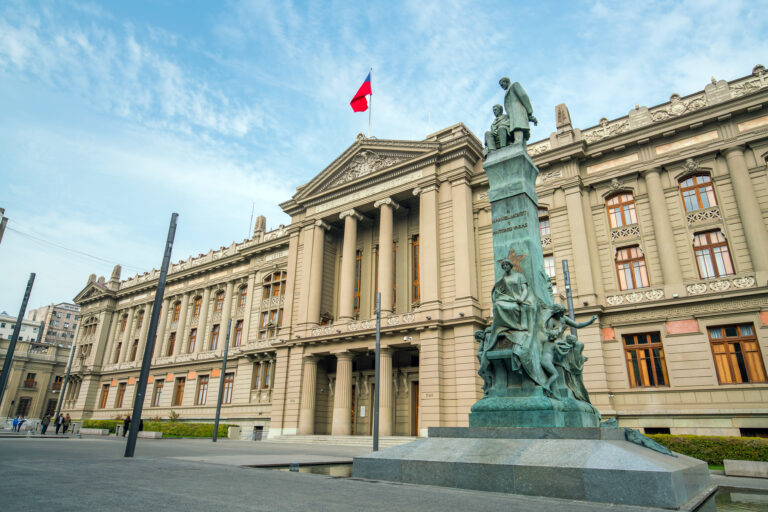 Podría haber devoluciones: Corte Suprema falla otra vez contra isapres