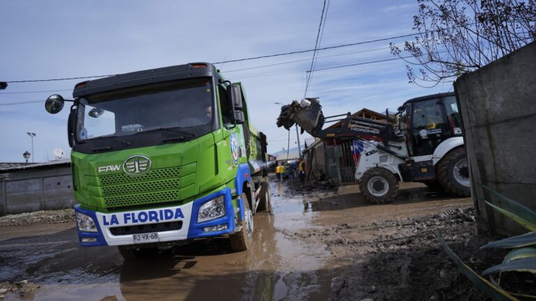 Curicó: alcalde Carter ofrece ayuda post catástrofe