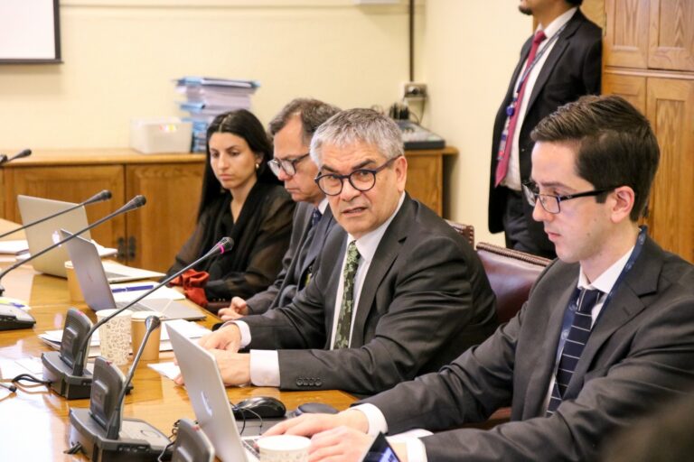 Sólo Republicanos se negó: partidos políticos se reunirán con Marcel para dialogar por pacto fiscal