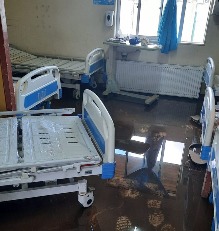 Curicó: Fundación Las Rosas inicia campaña para reparar hogar inundado