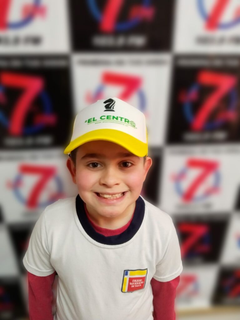 Talquino de ocho años obtuvo plata entre 70 competidores de ajedrez