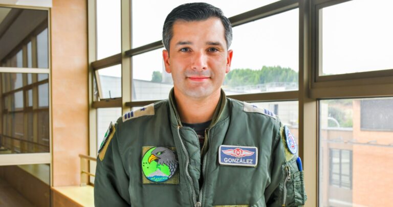 Oriundo de Talca y 15 años de servicio: la historia de capitán de Bandada que murió en accidente aéreo