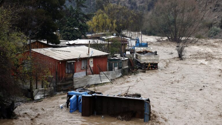 Curicó: en Chequenlemu inician aplicación de Ficha Básica de Emergencia