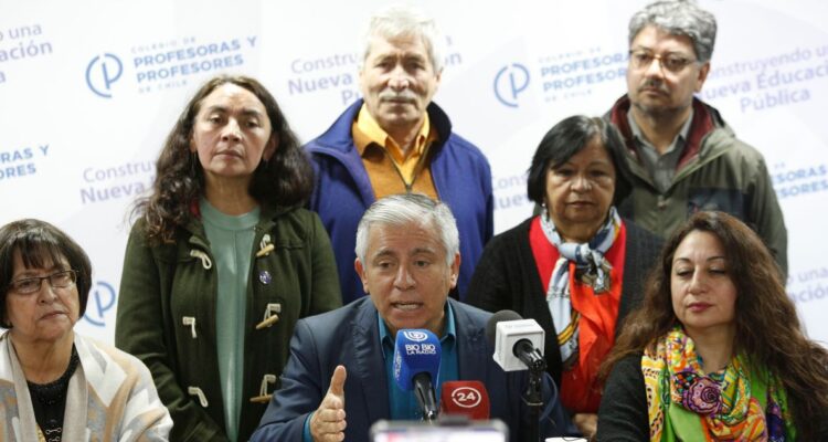 Anuncian paro indefinido: Colegio de Profesores rechazó propuesta del Gobierno
