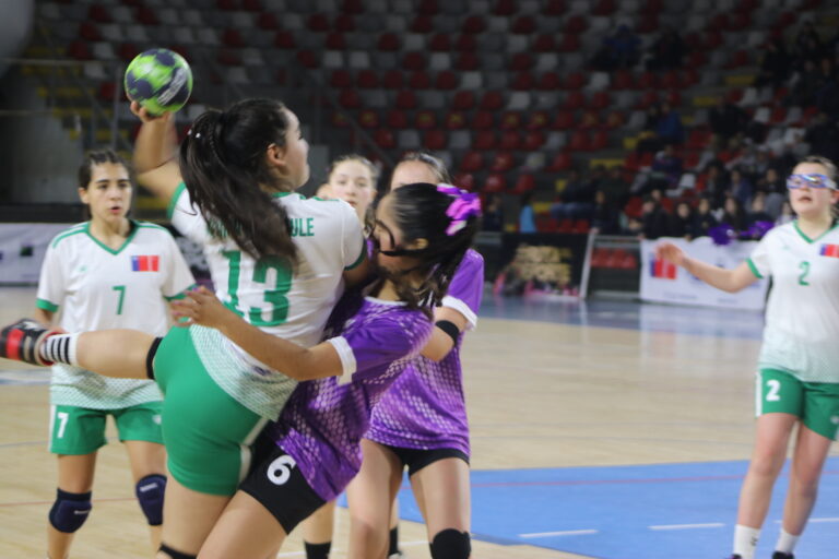 Biobío venció al Maule en balonmano damas por la Final Nacional de los Juegos Deportivos Escolares