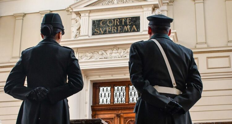 Corte Suprema autoriza teletrabajo a todos los funcionarios del Poder Judicial para el 11-S