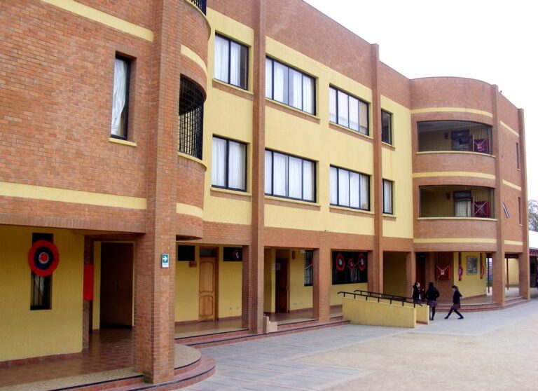 Escuela Básica Talca y Liceo Industrial reciben $1.100 millones para mejoramiento de infraestructura