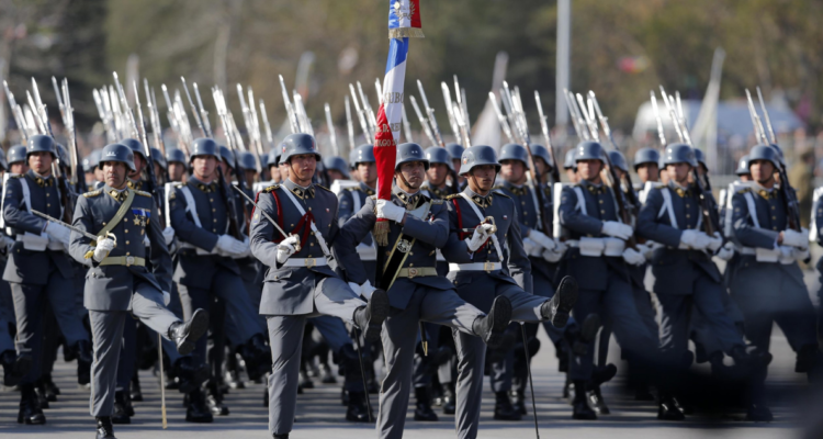 ¿Qué canales transmitirán la Parada Militar?
