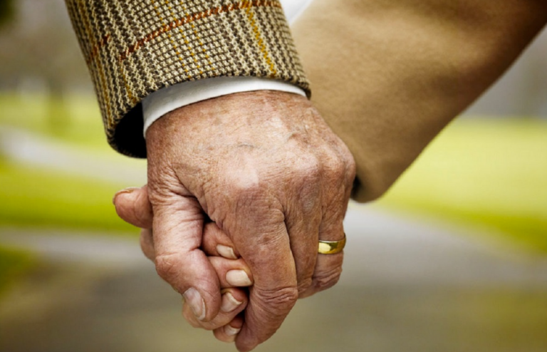 Bono Bodas de Oro: 2.581 personas lo han recibido en el Maule