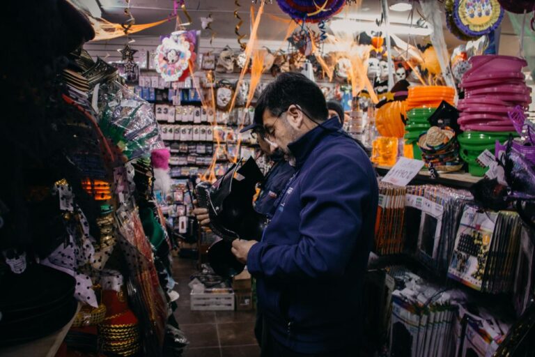 Autoridad sanitaria fiscaliza comercio local por halloween