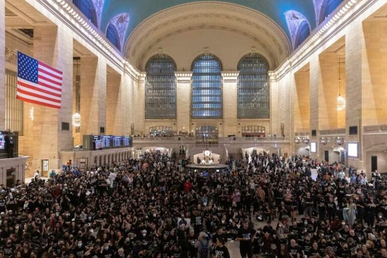 Masiva manifestación en Nueva York para pedir un alto al fuego en Gaza 
