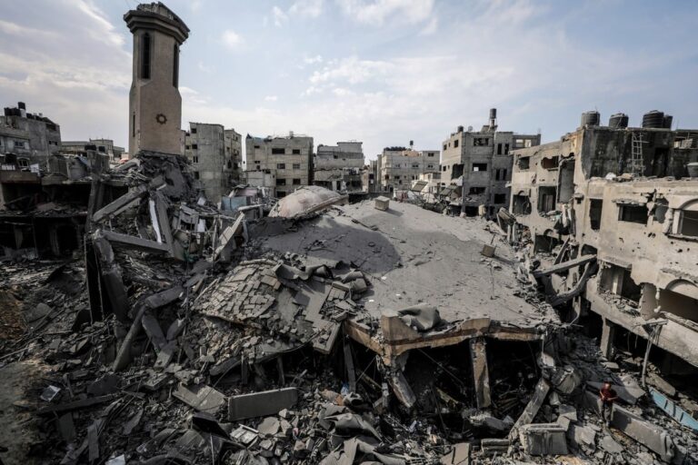 ONU denuncia que Gaza quedó totalmente incomunicada tras violenta noche de bombardeos israelíes