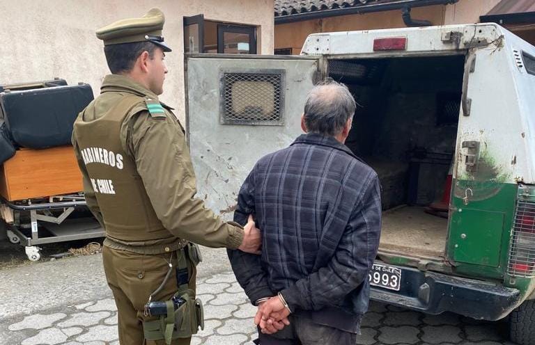 Longaví: adulto mayor habría sido apuñalado en su vehículo