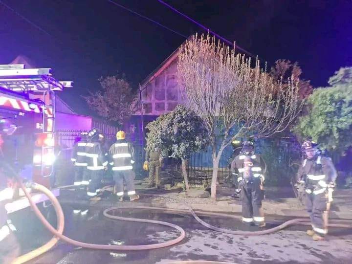 Linares: adulta mayor muere calcinada en incendio estructural