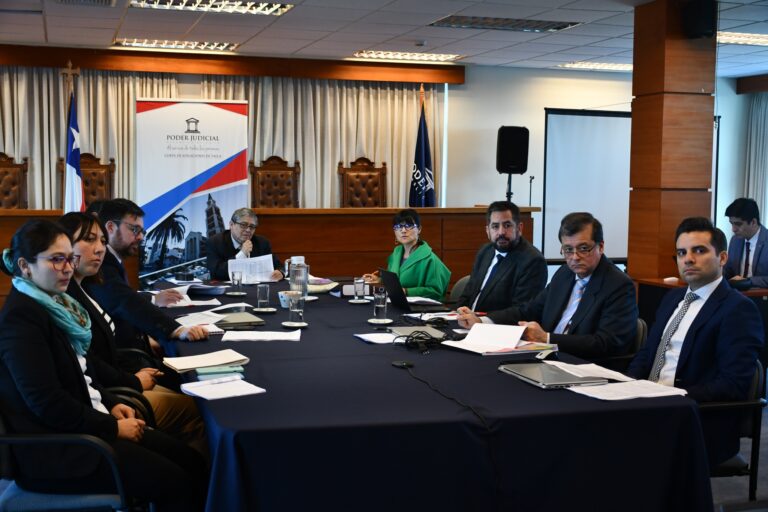 28 internos del Maule obtienen libertad condicional