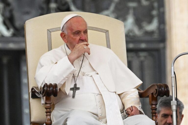 Papa Francisco pide “por favor” que “los ataques de las armas se terminen” en Israel y Palestina