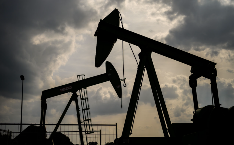 Precio del petróleo se dispara en medio del conflicto Israel-Hamás