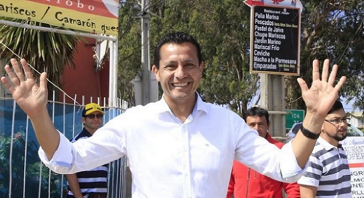 Por presunta participación en desfalco: Alcalde de Algarrobo es detenido