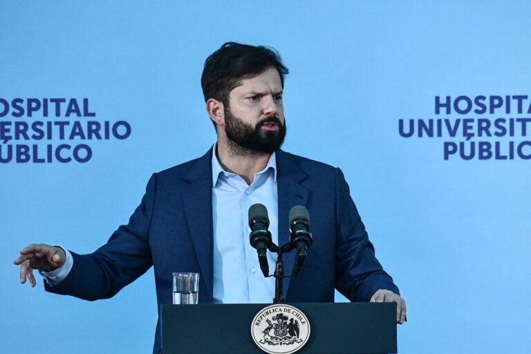 Boric tras presiones por triunfo de Milei: “No necesito que nadie me diga lo que debo hacer como presidente”