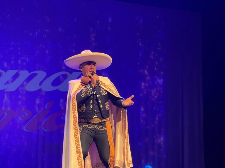Curicó: “Una noche mexicana” cautivó a los asistentes
