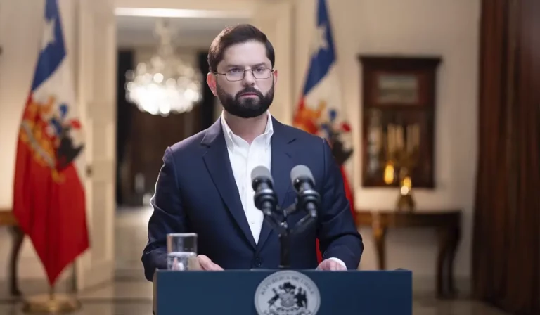 Presidente Boric Celebra Aprobación del Presupuesto 2024 y Anuncia Gabinete Pro Crecimiento